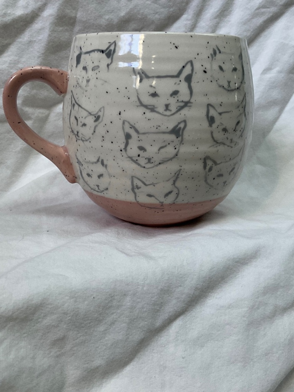 Rare Anthropology Leah Reena Goren Stoneware Pink Accent Mug
